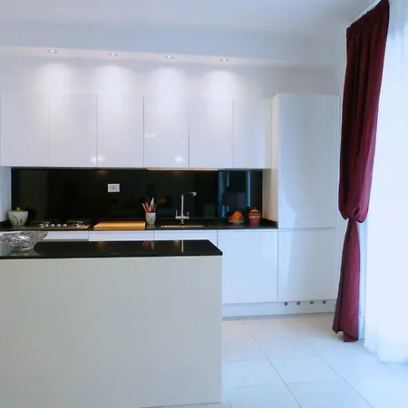 Modern & Strategic Apartment Siena